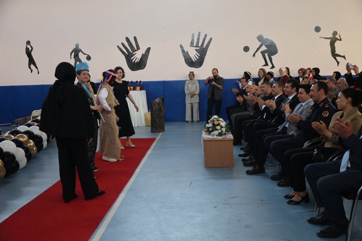 Başkan Dere Ve Protokol Özel Çocukların Heyecanına Ortak Oldu