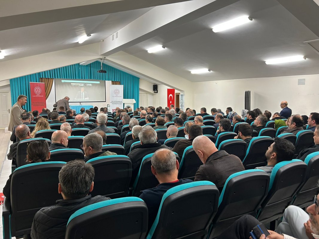 Okul Yöneticileri İçin Önemli Program: İlk Dersi Bakan Yusuf Tekin Verdi