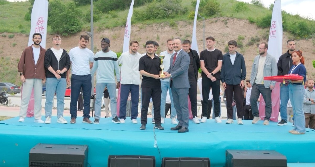 Hitit Üniversitesi'nde Spor Şöleni: Fest'26 Kupa Ve Madalyaları Sahiplerini Buldu!