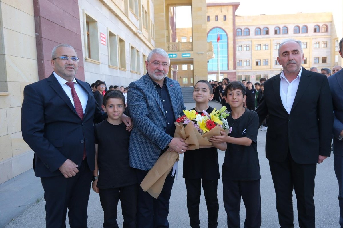 Hafız Öğrencilere Anlamlı Ziyaret: Başkan Aşgın Ve Müdür Çağlar Gençlerle Buluştu