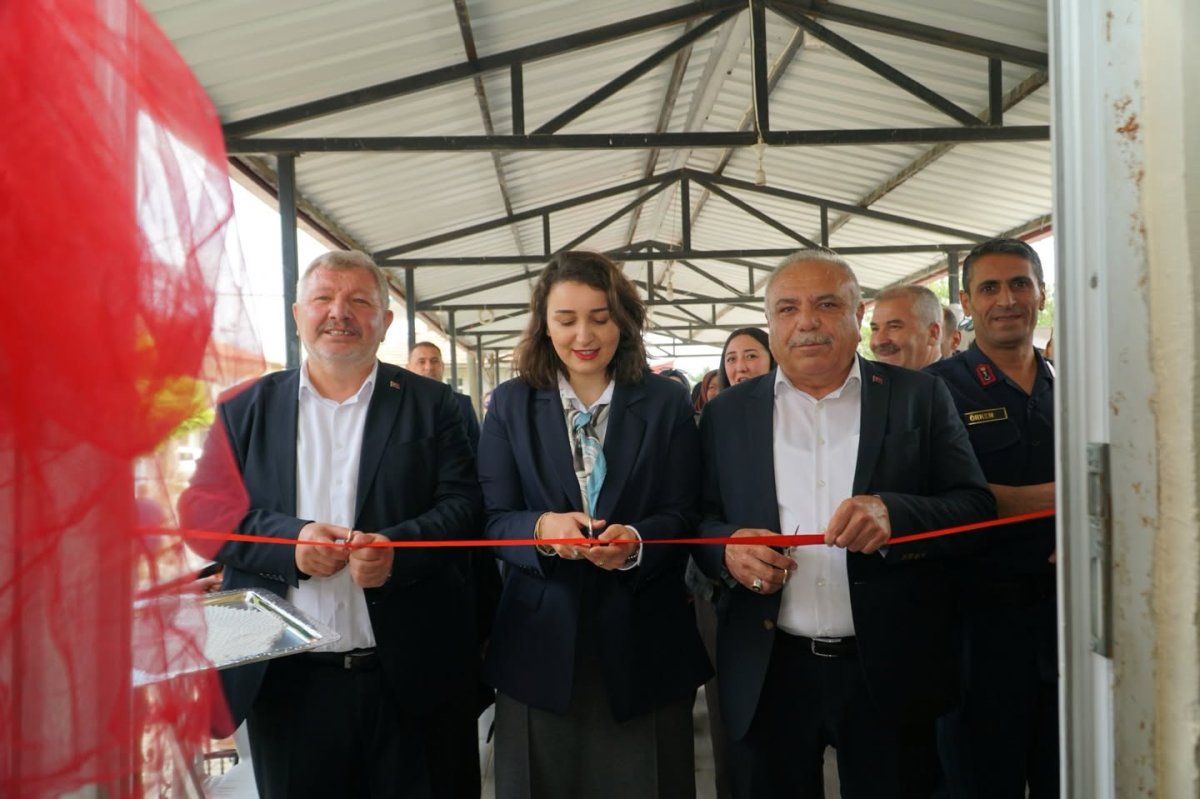 Dodurga Berk Köyü'nde El Emeği Göz Nuru Eserler Görücüye Çıktı