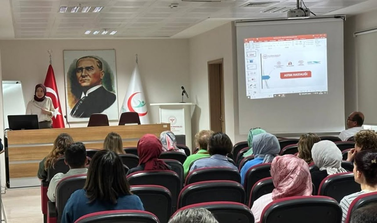 Sağlık Çalışanlarına Kapsamlı 'Kronik Hastalık' Eğitimi