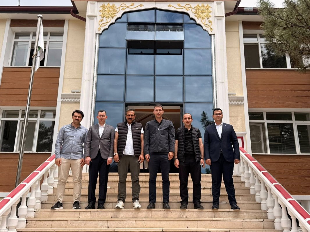 Uğurludağ'da Komşu İlçe Kaymakamalarına Özel Tanıtım: Başkan Torun Projeleri Anlattı