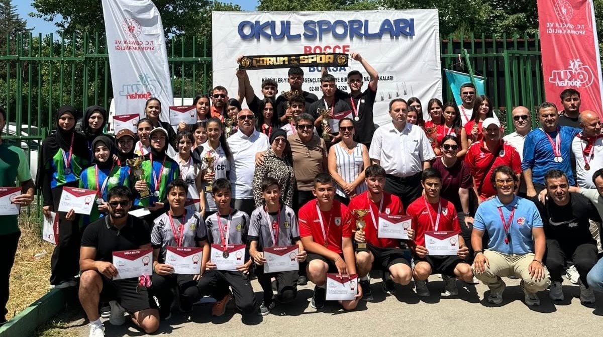 Çorum'a Bir Şampiyonluk Daha: Cumhuriyet Anadolu Lisesi Bocce'de Türkiye Zirvesinde!