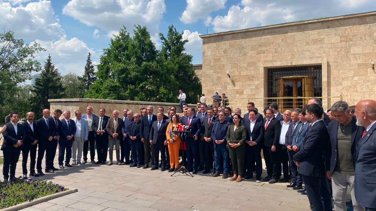 74 CHP İl Başkanından Ortak Açıklama! Önce Kurultay, Sonra İktidar
