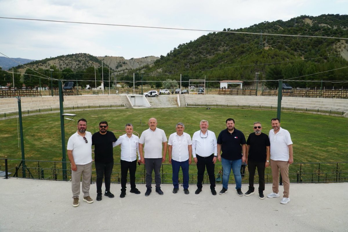 Osmancık'ta Dev Güreş Organizasyonu İçin Geri Sayım: Başkan Gelgör Er Meydanında İncelemelerde Bulundu