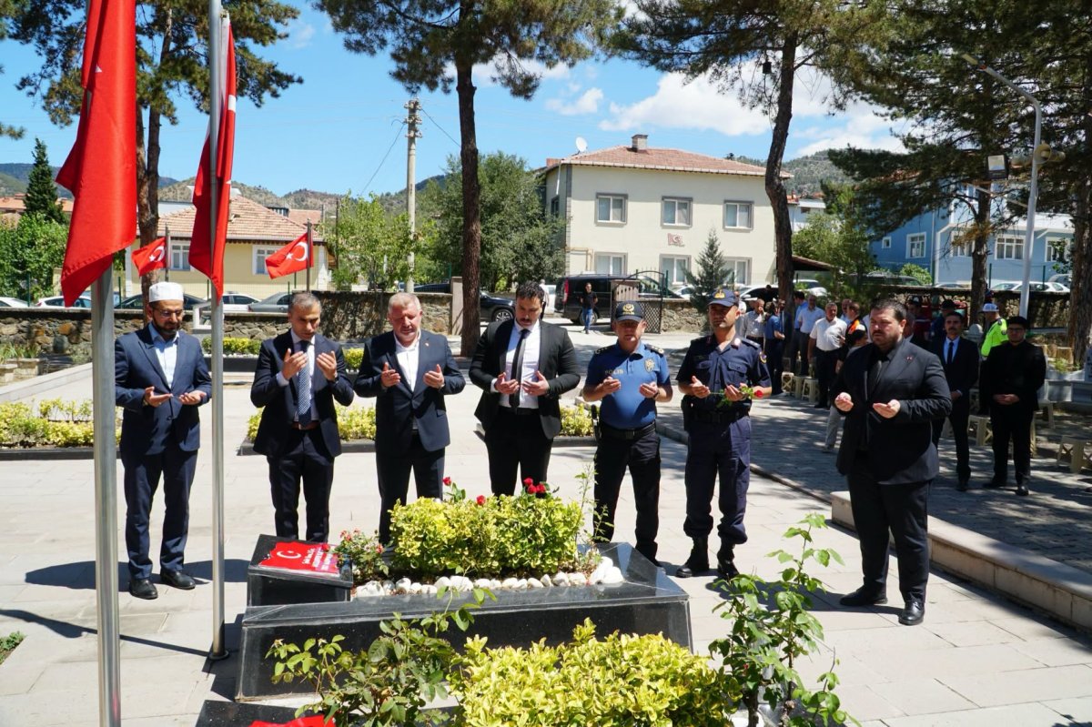Osmancık'ta 15 Temmuz Anma Programı: İlçe Protokolünden Şehitliğe Anlamlı Ziyaret