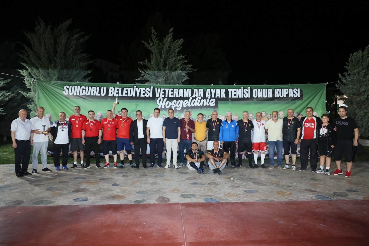 Sungurlu'da Veteranlar Ayak Tenisi Şampiyonu Önderoğlu Pastaspor Oldu