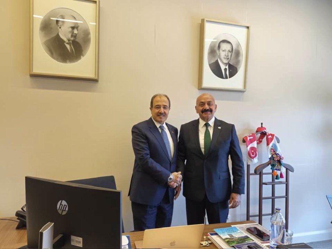 Taner İsbir'den Beştepe'de Cahit Bağcı'ya Ziyaret