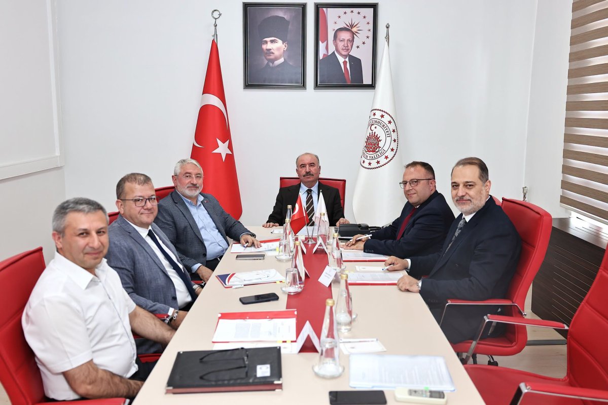 Çorum 2. Osb Yönetim Kurulu Vali Çalgan Başkanlığında Toplandı