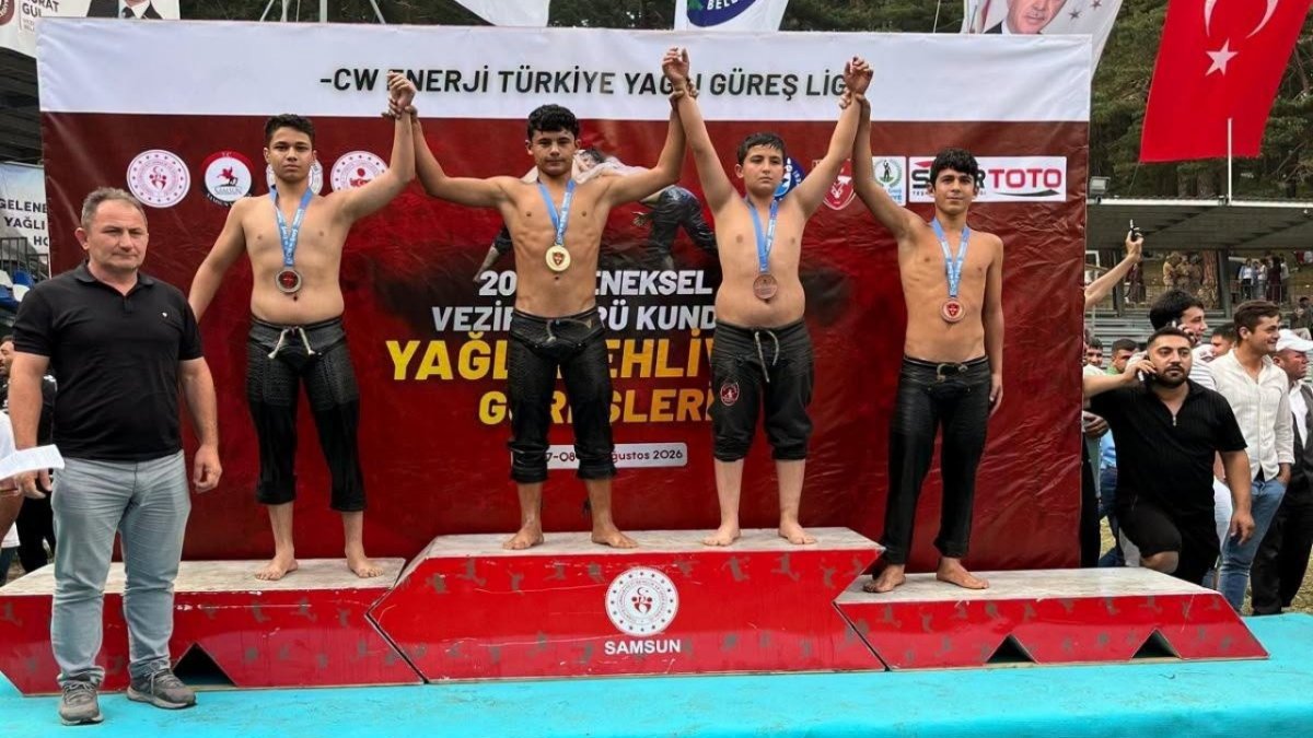 Çorumlu Genç Pehlivanlardan Çifte Zafer: Er Meydanında Gururumuz Oldular