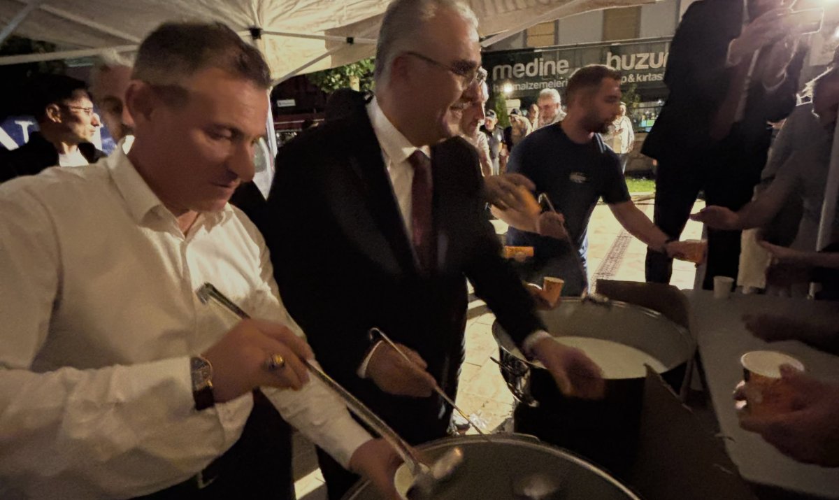 Çorum DSYB Ve Hanımeli Yöresel Market'ten Ulu Cami'de Kandil İkramı