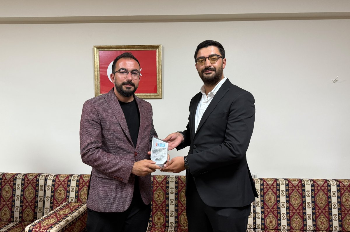 Çorum Kent Konseyi Gençlik Meclisinde Bayrak Değişimi