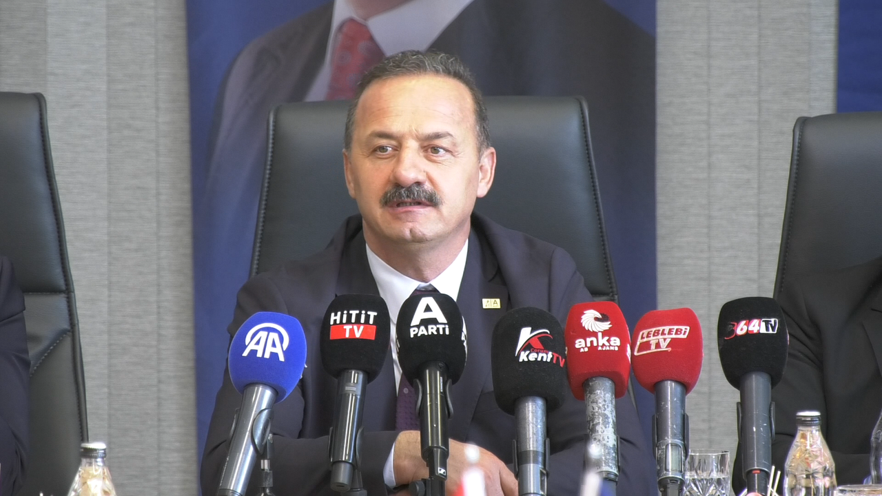 Ağıralioğlu’ndan Çorum'da İttifak Çıkışı: “Bloklar Dağıldı, Millet Yalnız Kaldı”