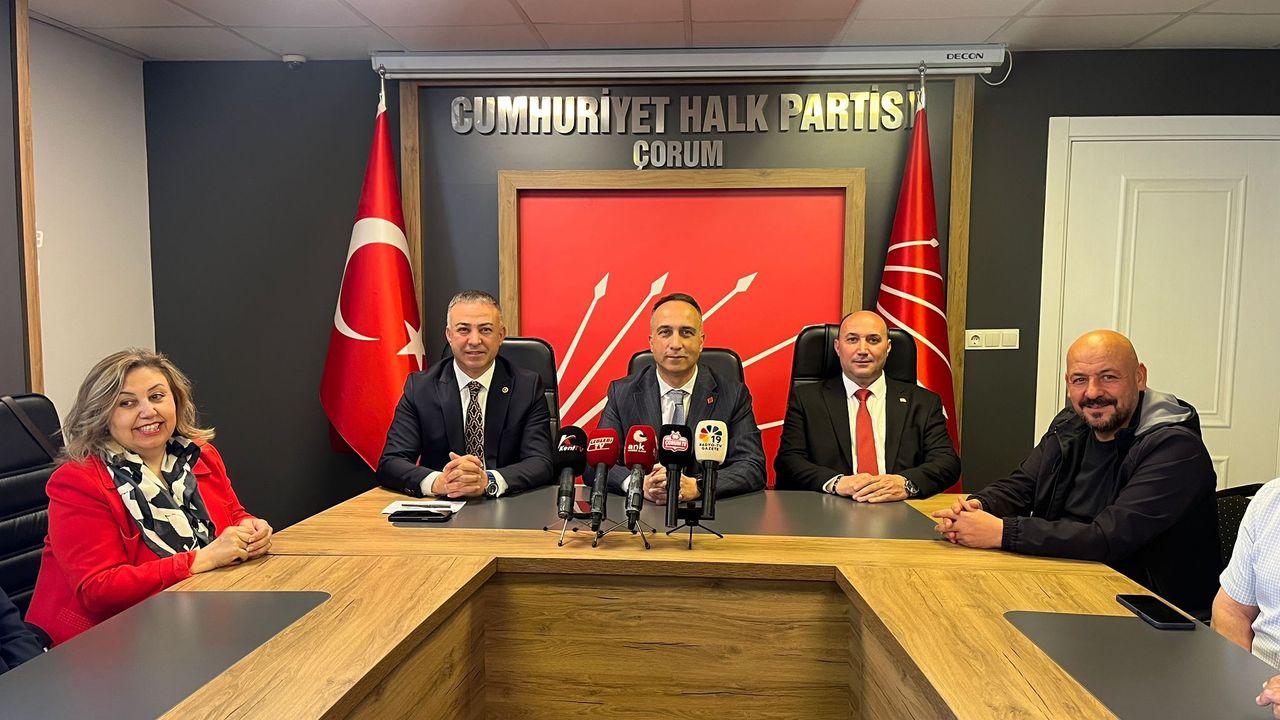 CHP Bayramlaşmasında Sert Mesaj: “Atatürk’ün Partisini Yeniden Ayağa Kaldıracağız”