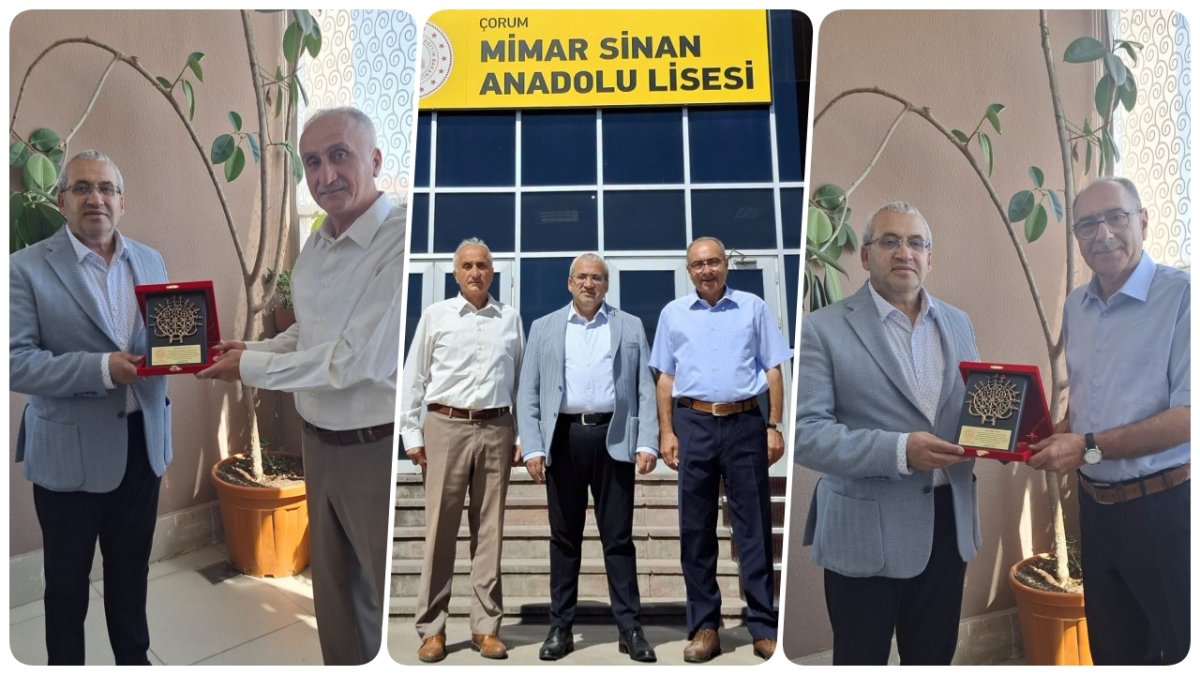 Çorum'da Emekliye Ayrılan Okul Müdürlerine Anlamlı Veda