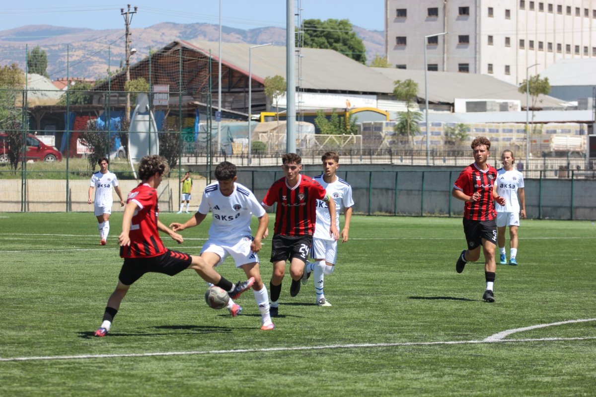 U19’lar Kasımpaşa'ya 4-1 Mağlup