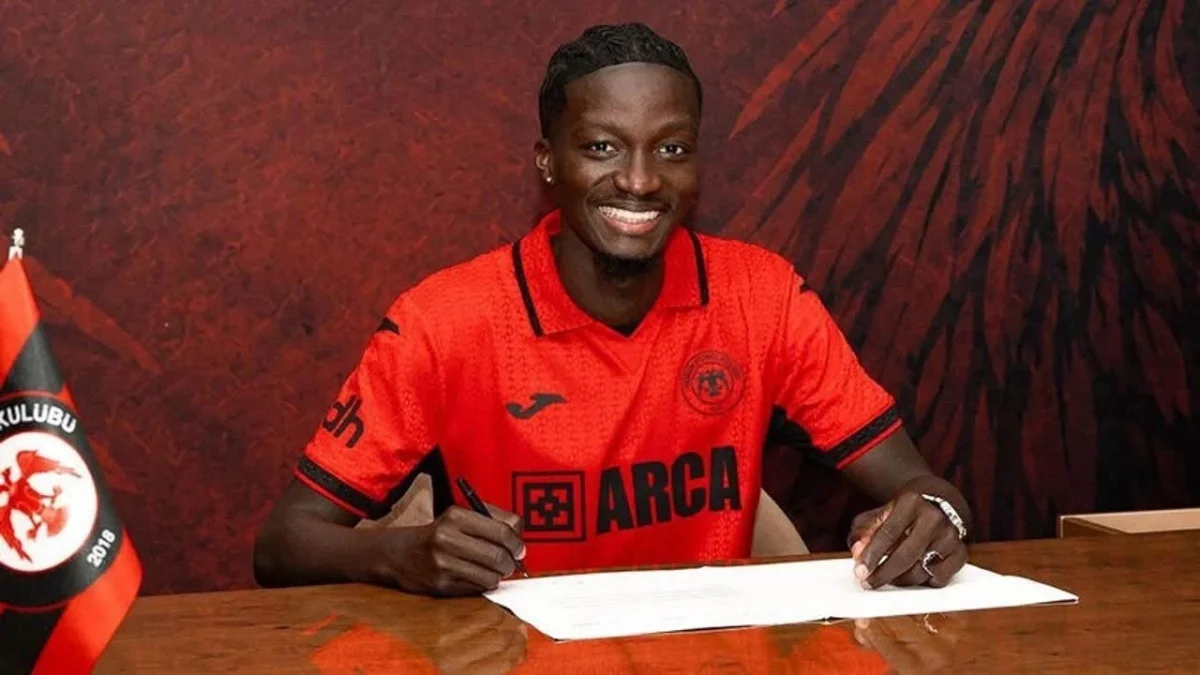 Arca Çorum Fk'da Beklenen Transfer Açıklandı