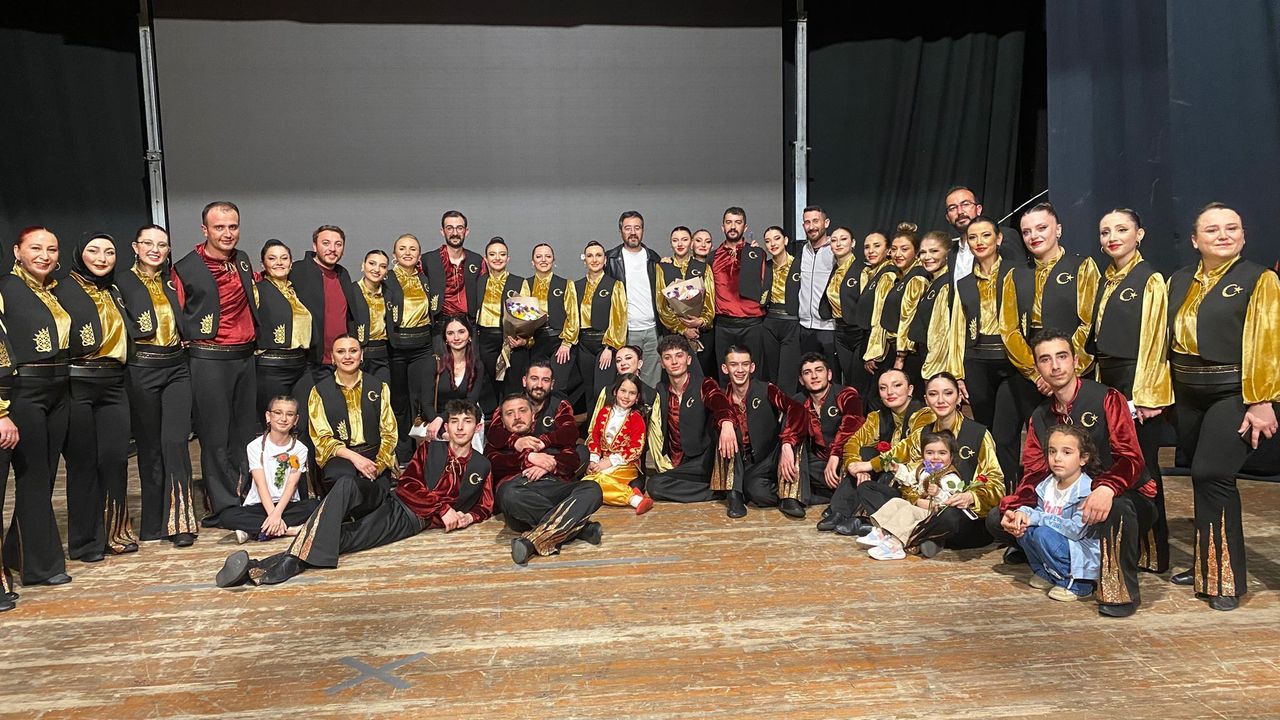 Kurtuluşun Ruhunu Sahneye Taşıdılar
