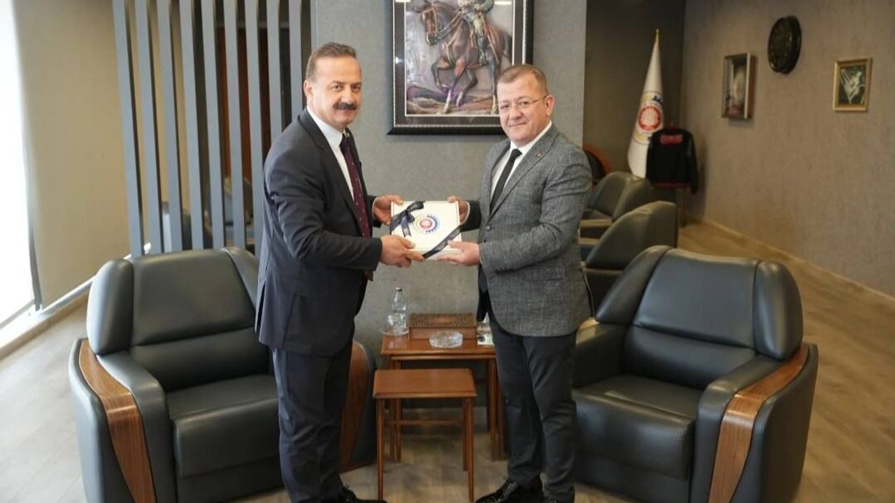 Yavuz Ağıralioğlu’ndan Çorum TSO’ya Ziyaret