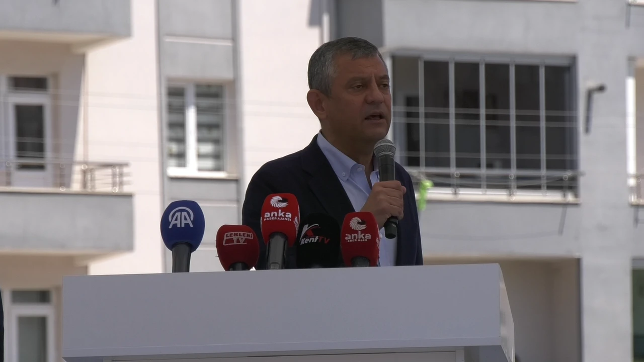 ÖZGÜR ÖZEL: "BUGÜN ÜLKEYİ YÖNETENLERİN ALEVİ TOPLUMUNA RIZALIK BORCU VAR"