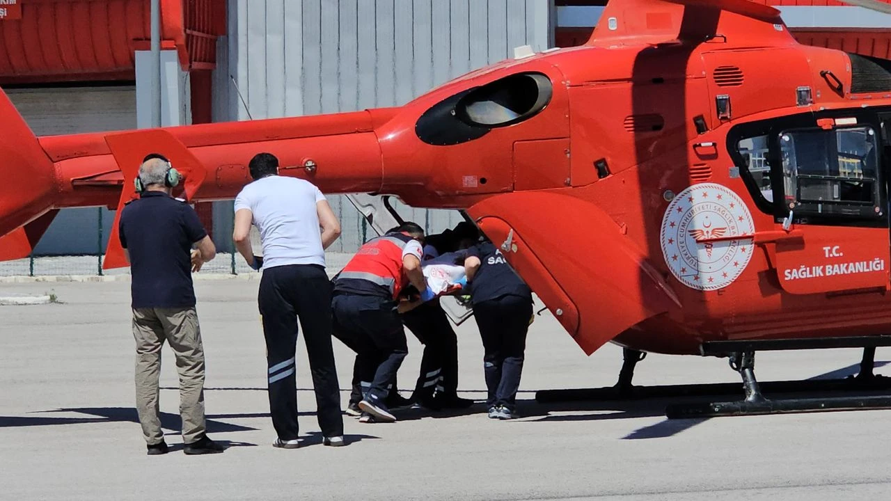 Kahreden Kaza: Minik Çocuk Ağır Yaralandı, Helikopterle Ankara’ya Gönderildi