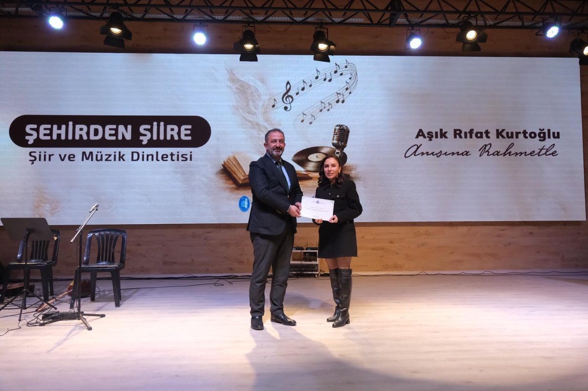 “Şehirden Şiire” Şiir ve Müzik Dinletisi Gerçekleştirildi