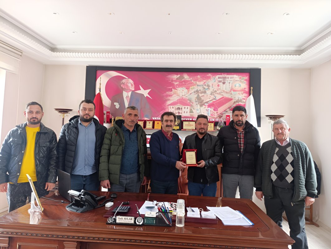 Mescit Mahallesi Muhtarlığından Başkan Veli Aylar’a Teşekkür Ziyareti