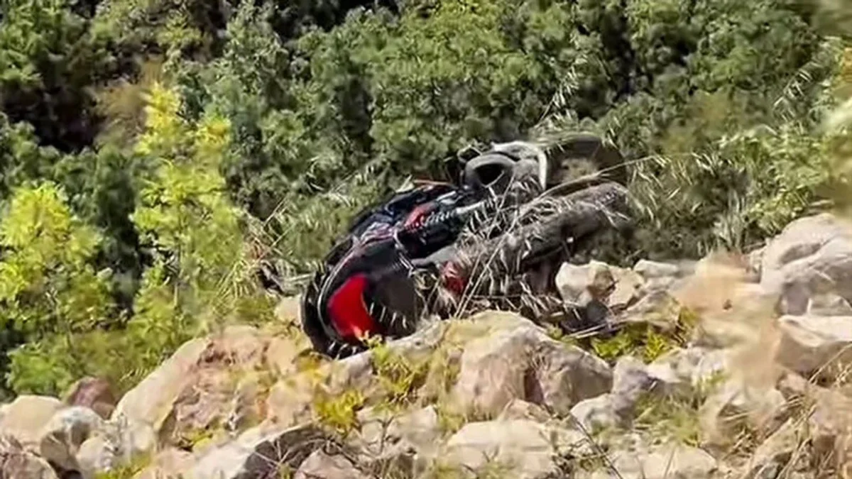 Kayalık Alanda Terk Edilmiş Gizemli Motosiklet Bulundu!