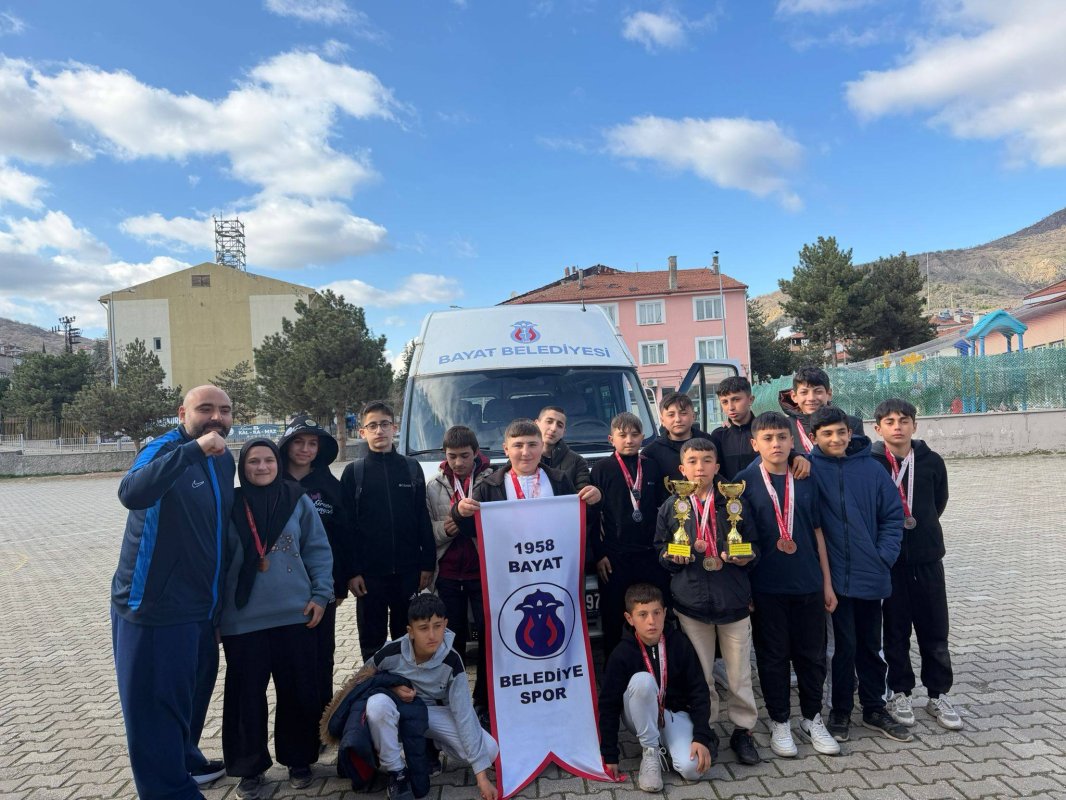 Çorum’daki Atletizm Şampiyonası’na Damga Vurdular
