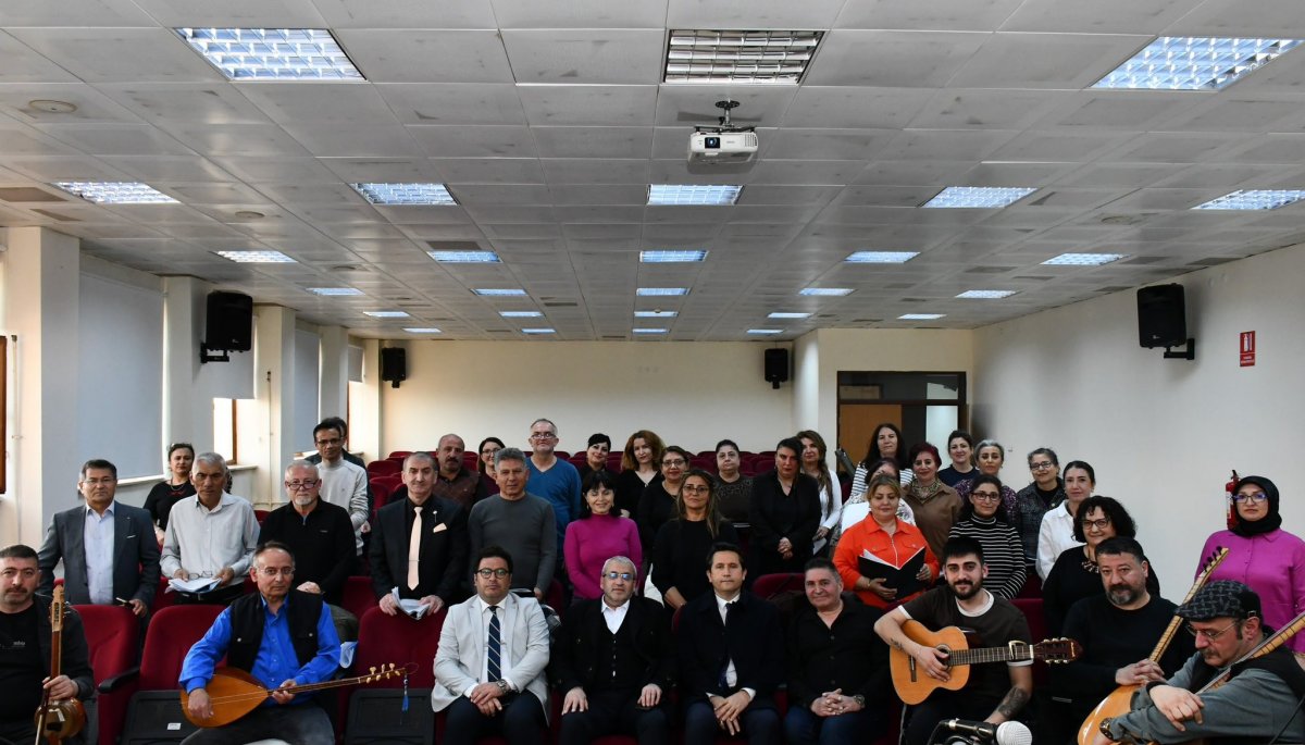 Milli Eğitim Müdürü Çağlar'dan THM Korosu'na Moral Ziyareti: "Türkülerimiz Öz Kültürümüzdür"