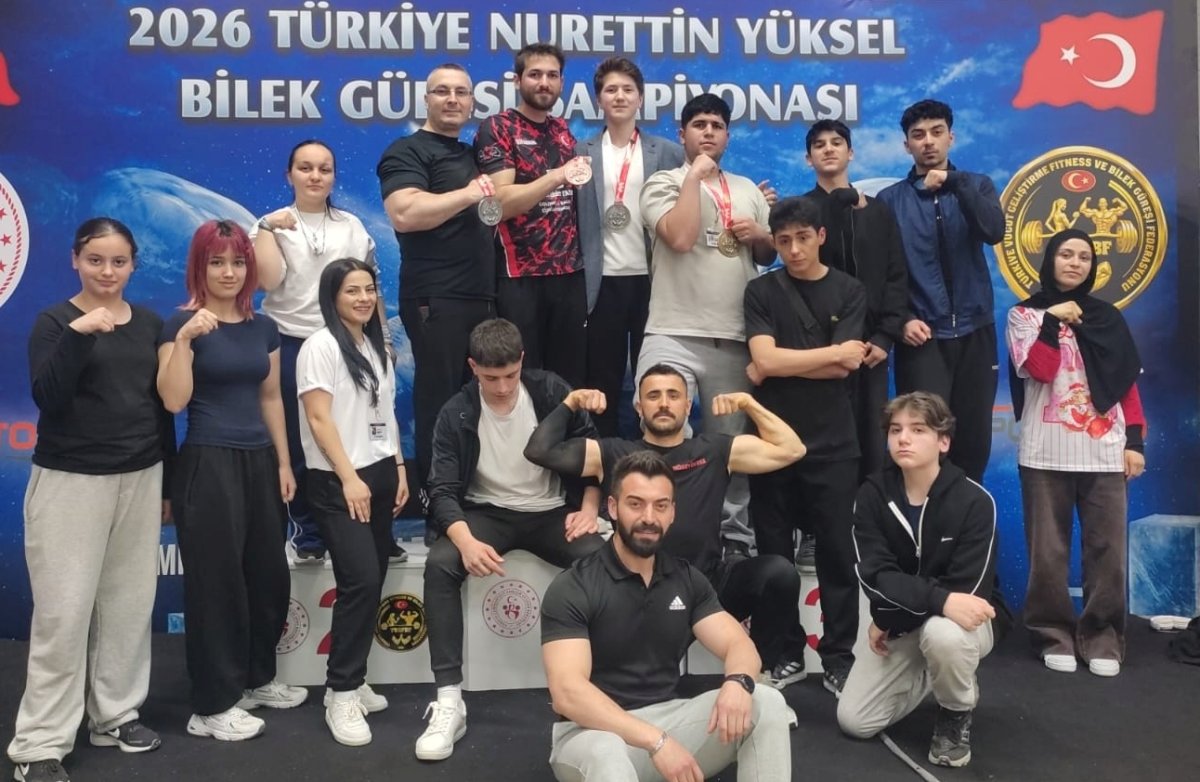 Çorumlu Sporcular Bilek Güreşi Türkiye Şampiyonası'na Damga Vurdu