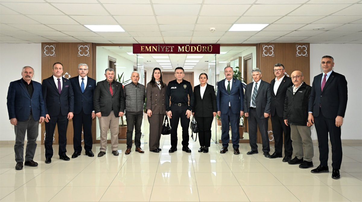 Muhtarlardan İl Emniyet Müdürü Pehlivan'a 'Polis Haftası' Ziyareti