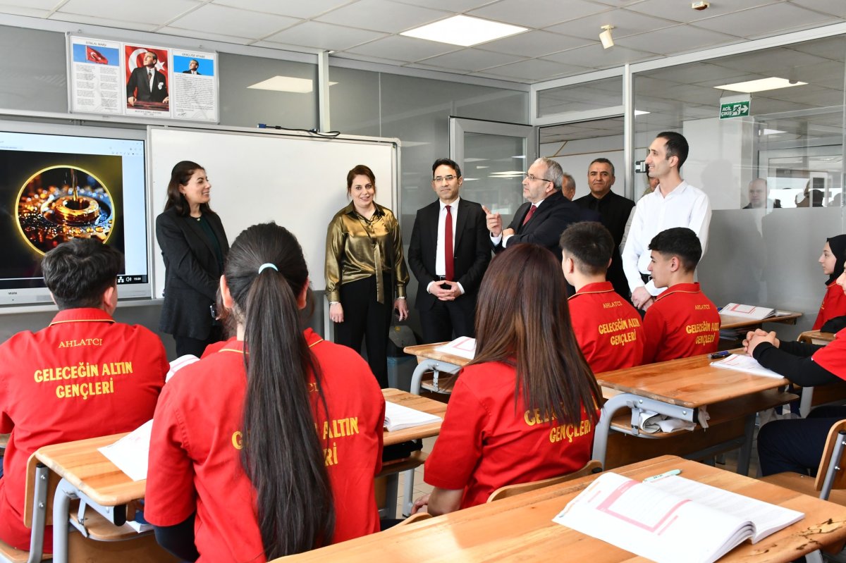 Ahlatcı Kuyumculuk Mesleki Eğitim Merkezi'ne Üst Düzey Ziyaret