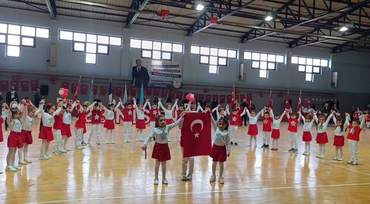 Mecitözü'nde 23 Nisan Coşkusu