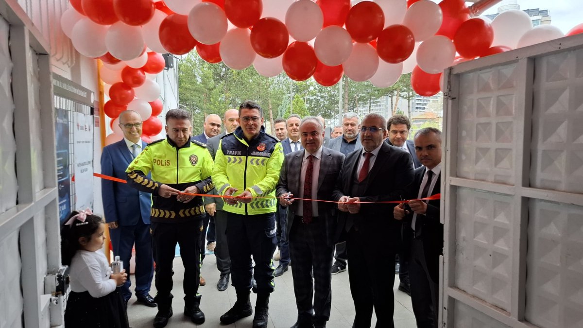 Fatih Anadolu Lisesi'nde Bilim Şöleni
