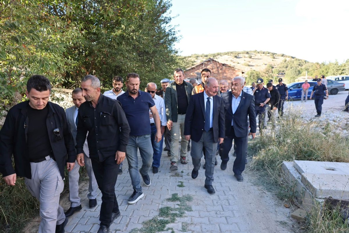 Vali Ali Çalgan Sahada: Kırkdilim Köyü'nde Vatandaşların Taleplerini Dinledi!