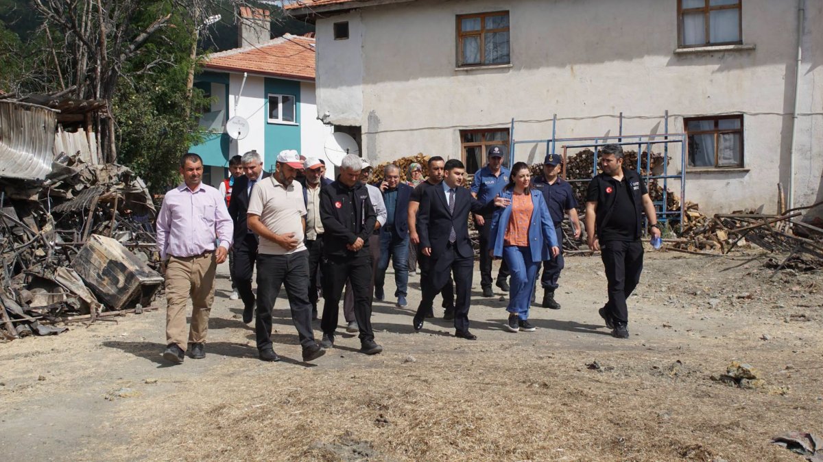 Bayat'ın Çerkeş Köyü'nde Yangın: Protokolden Geçmiş Olsun Ziyareti