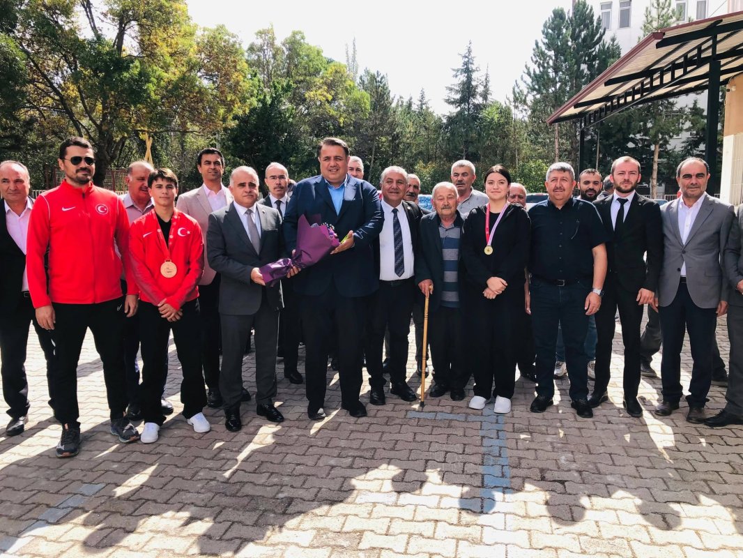 Boğazkale’ye Yeni Bir Eser: 250 Kişilik Kapalı Spor Salonunun Temeli Atıldı!