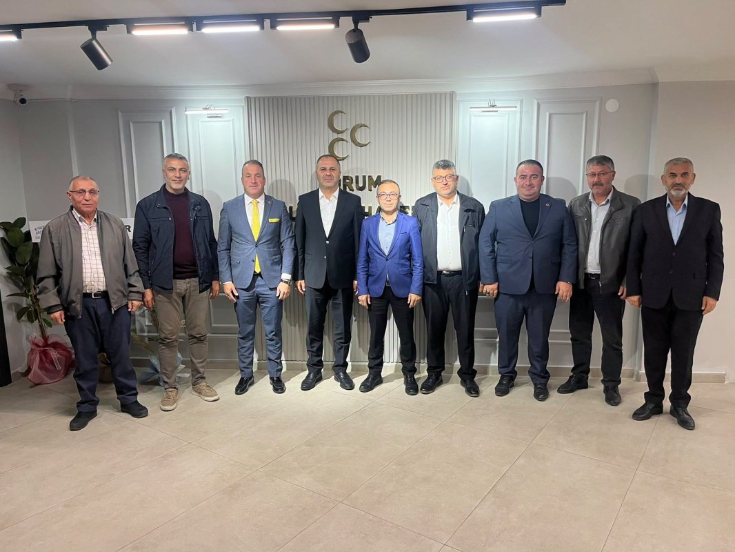 MHP İl Başkanı Mehmet İhsan Çıplak'a Muhtarlardan 'Hayırlı Olsun' Ziyareti