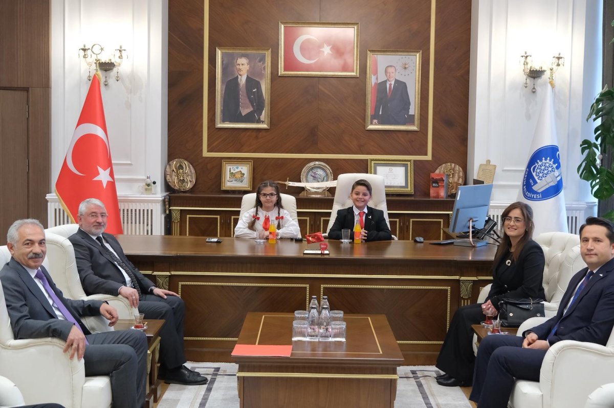 Çorum Belediyesi Başkanlık Koltuğu Çocuklara Emanet