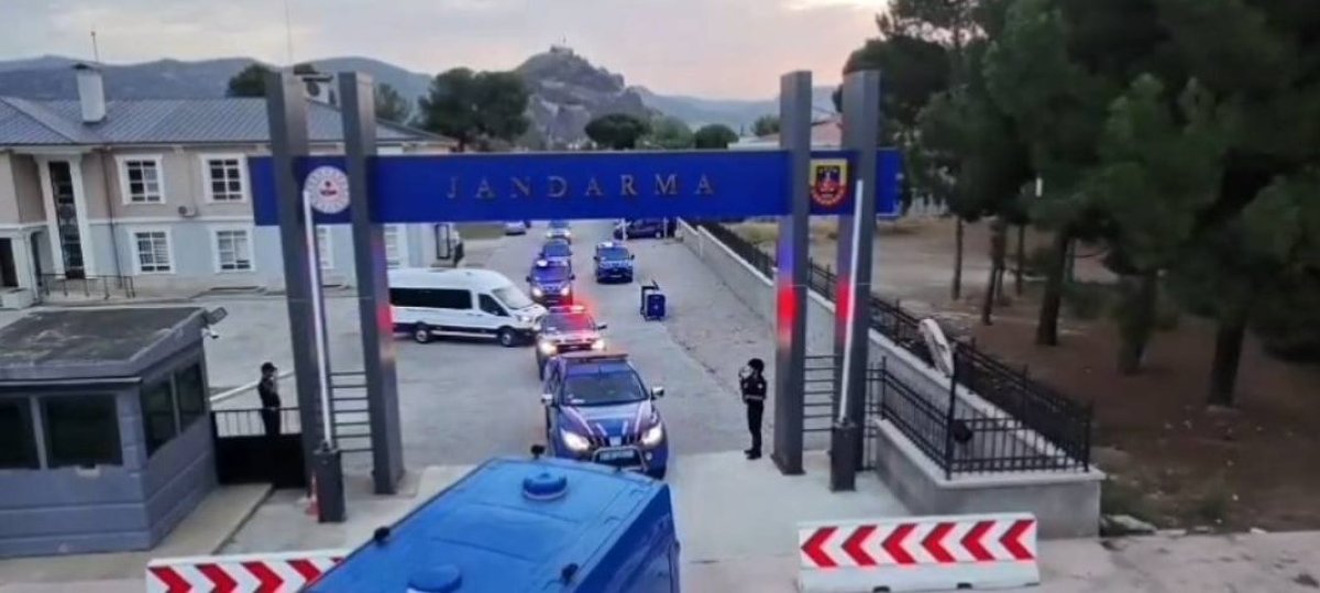 Çorum Merkezli 3 İlde Dev Yasa Dışı Bahis Operasyonu: 265 Milyon Tl'lik Ağ Çökertildi!