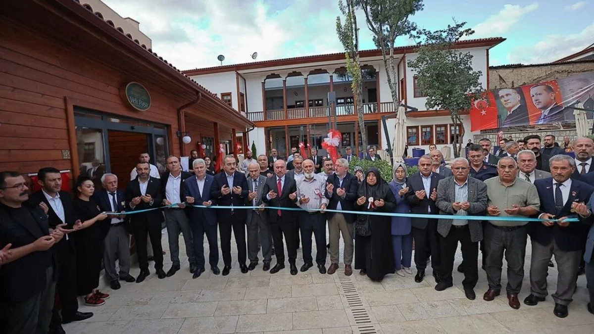 Tarihi İkiz Konak Butik Otel Olarak Hizmete Girdi