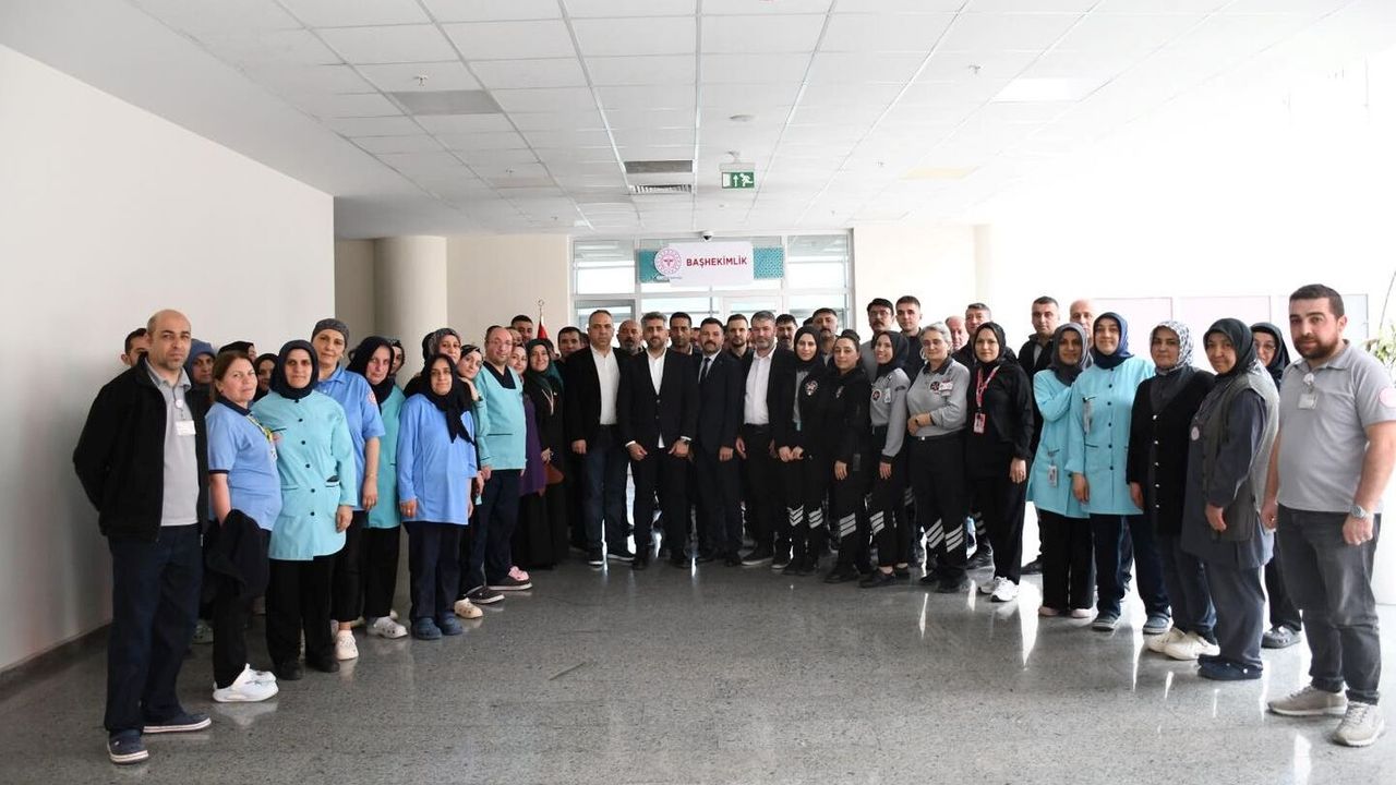 Başhekim Gömeç Destek Personelini Ağırladı
