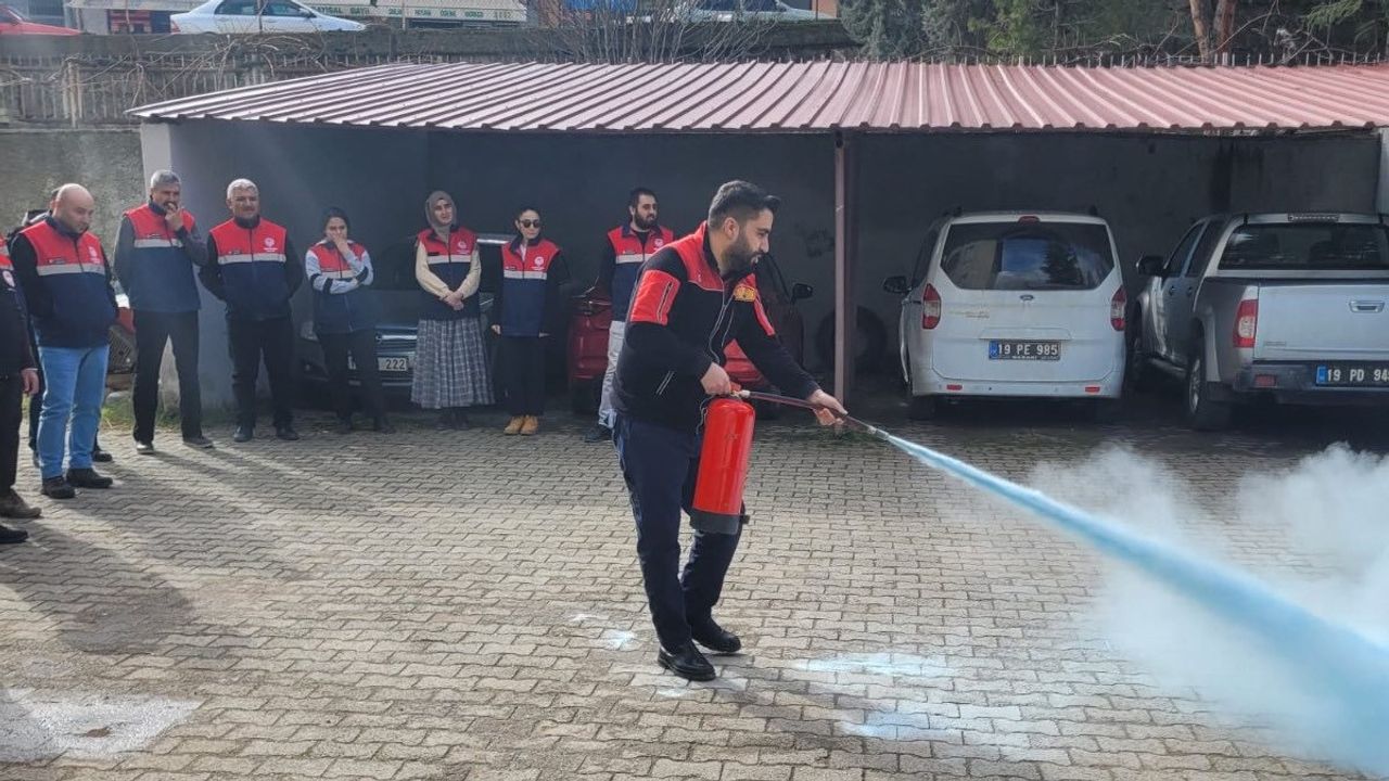 Bayat Tarım Ve Orman Müdürlüğü’nde Yangın Tatbikatı