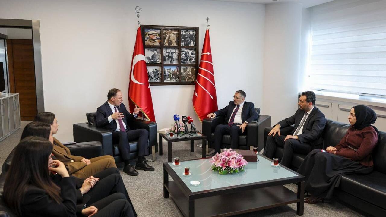 Bekiroğlu Başkanlığı’ndaki Heyet 19 Parti İle Bayramlaştı