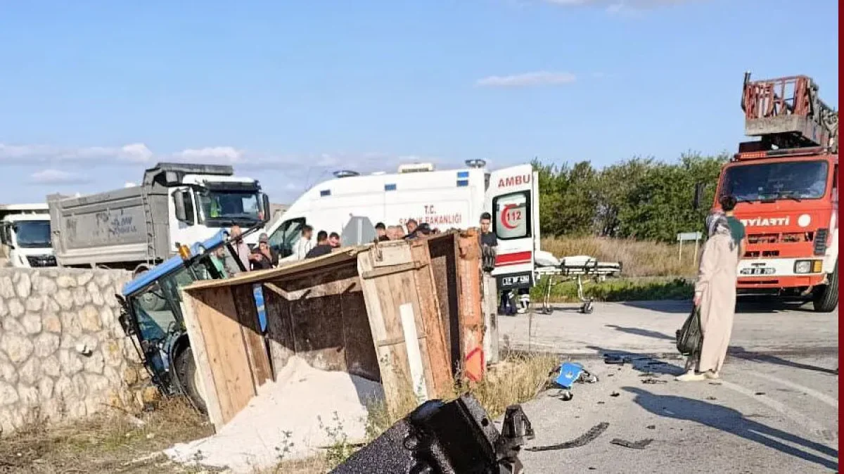 Mecitözü yolunda feci kaza: Traktör ikiye bölündü