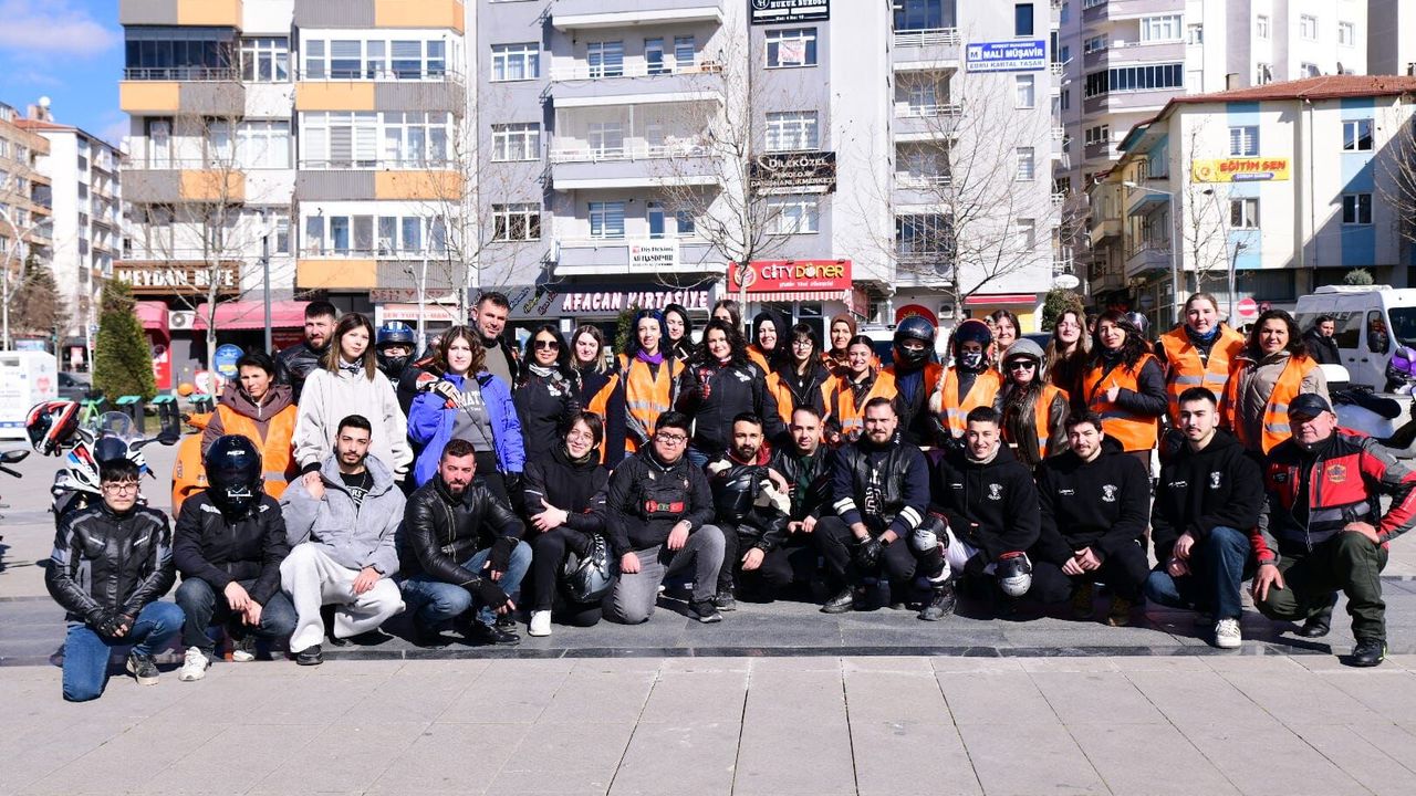 Çorum’da 8 Mart’a Motorlu Kutlama: Kadınlar Yollara Çıktı