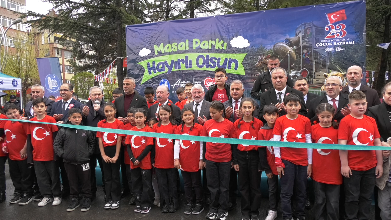 Çorum’da Masal Park Açıldı: Çocuklara 23 Nisan Hediyesi