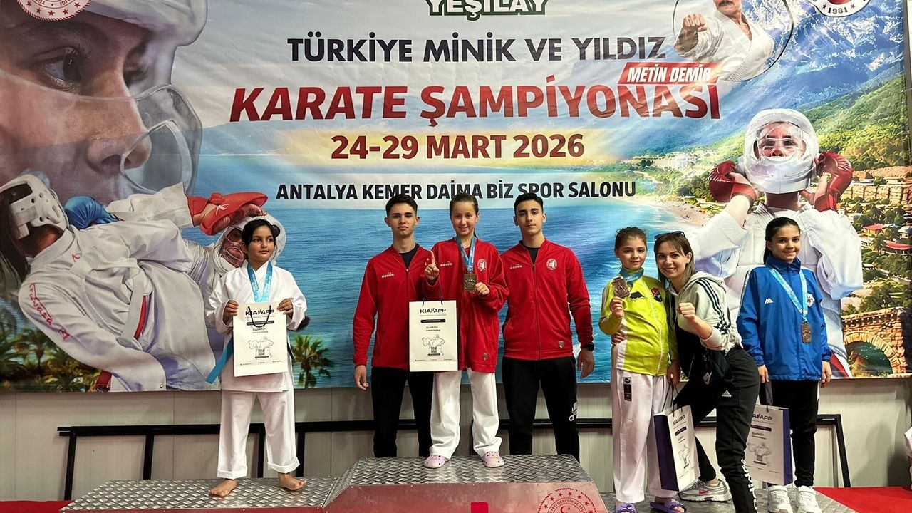 Çorumlu Öğrencilerden Türkiye Karate Şampiyonası’nda Büyük Başarı